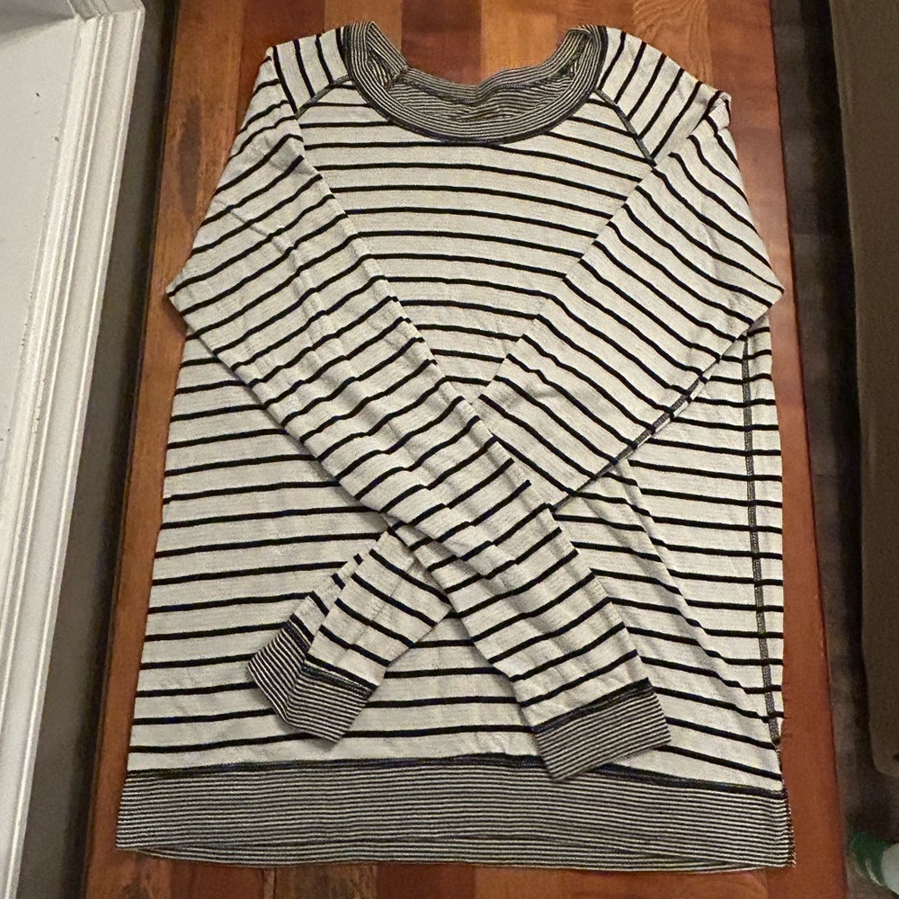 Reversible long sleeve